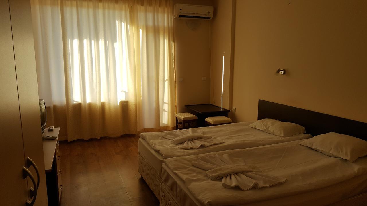 Hotel Seasons 2 Napospart Kültér fotó