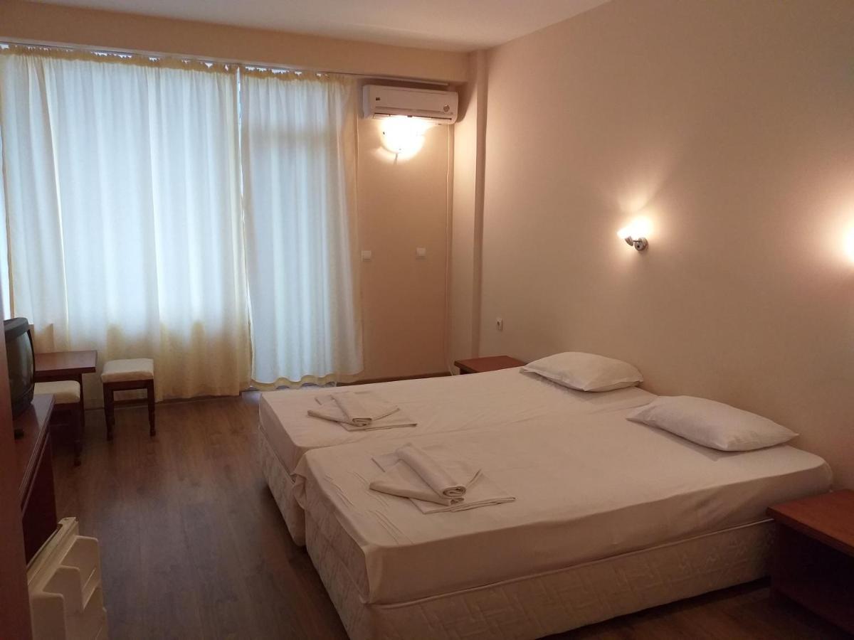 Hotel Seasons 2 Napospart Kültér fotó